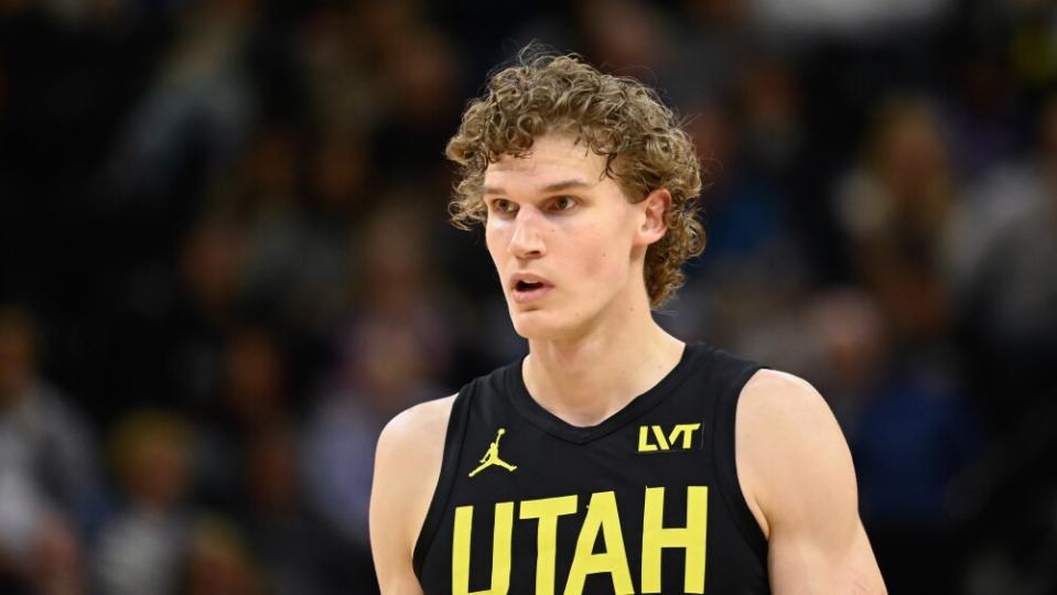 Lauri Markkanen to Delay Signing Extension with Jazz, Removes Himself from Trade Market for a Day