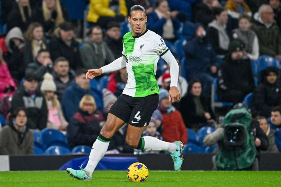 Liverpool captain Van Dijk addresses contract situation: I am focused on this season