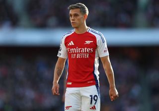 Belgian media suggest Arsenal star Leandro Trossard could make a surprising departure: report