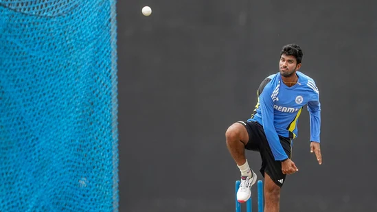 Potential Line-up Changes for India in 2nd Test: Washington Sundar to Replace Kuldeep, Sarfaraz and Kohli Put in Extra Practice, Rahul Takes Rest