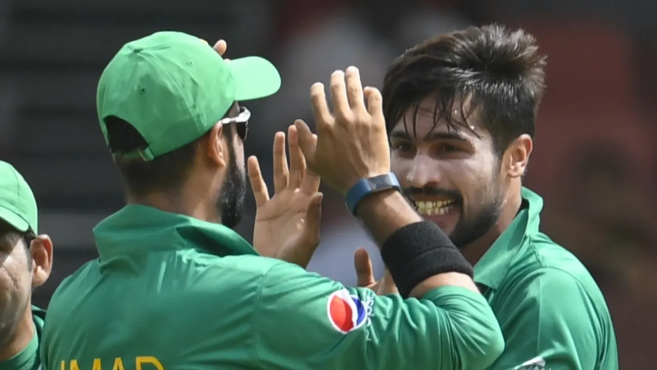 Mohammad Amir and Imad Wasim announce return to international retirement