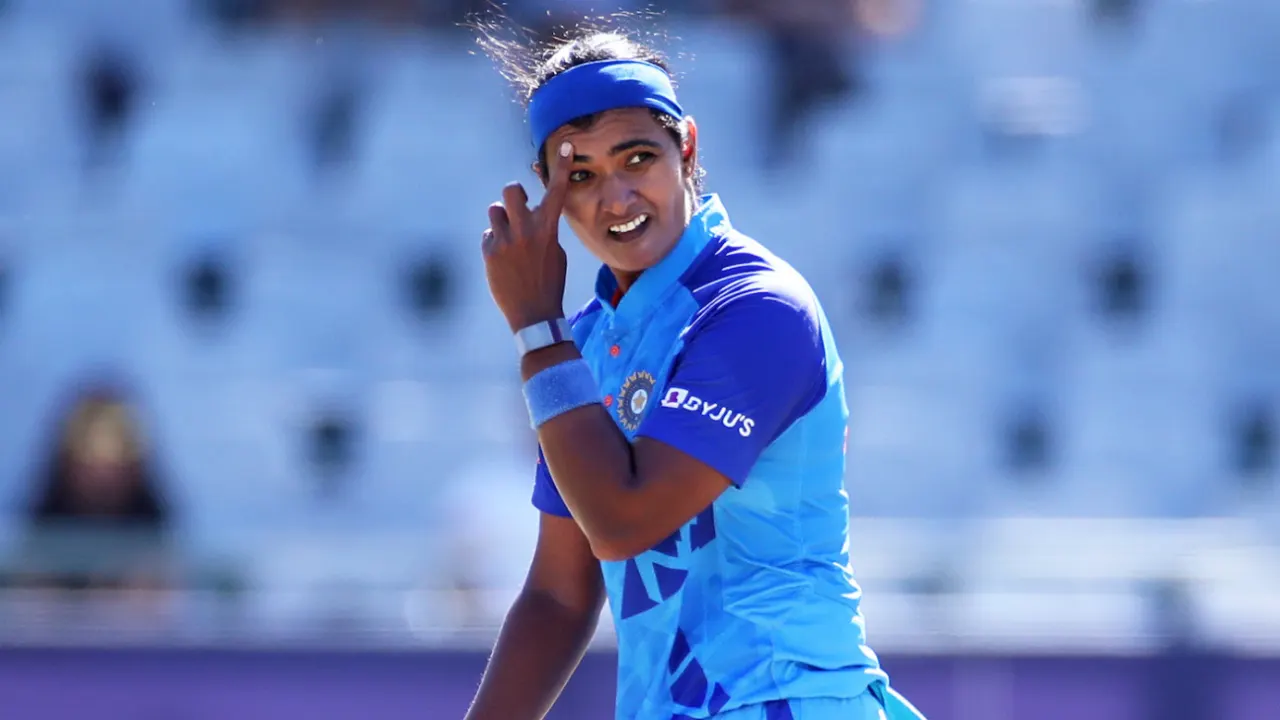 Shikha Pandey signs with Canterbury Magicians for Women's Super Smash 2024-25 season